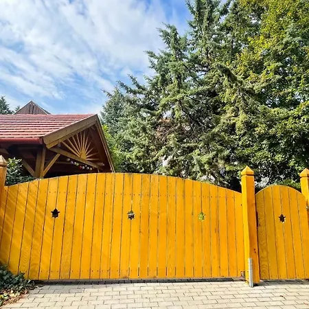 Nyírfa Apartamento *